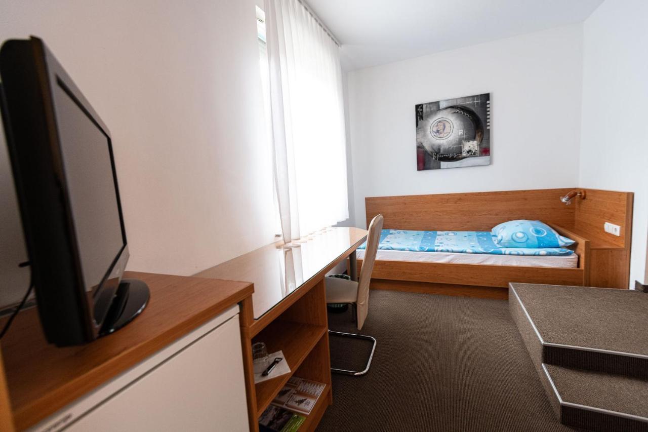 Apartmaji In Sobe Ramar Otel Straza Dış mekan fotoğraf