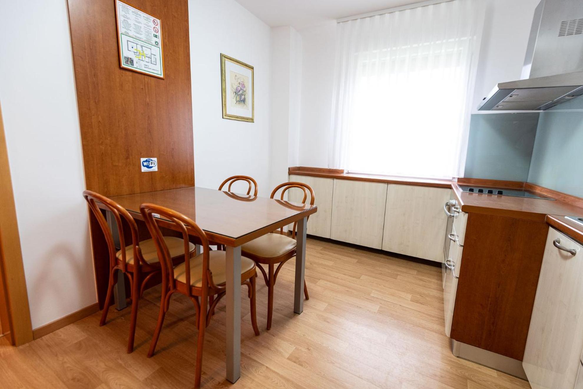 Apartmaji In Sobe Ramar Otel Straza Dış mekan fotoğraf