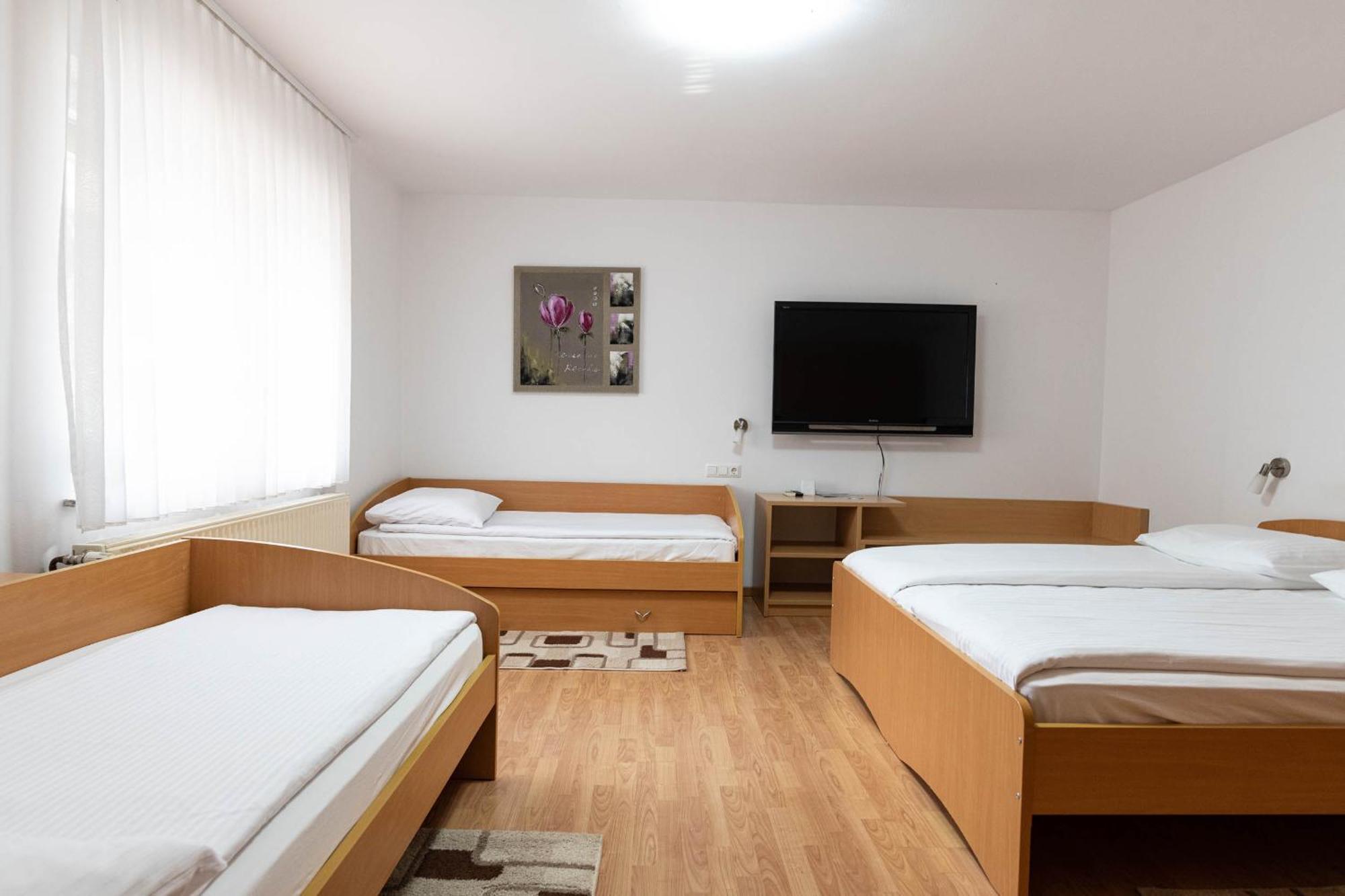 Apartmaji In Sobe Ramar Otel Straza Dış mekan fotoğraf