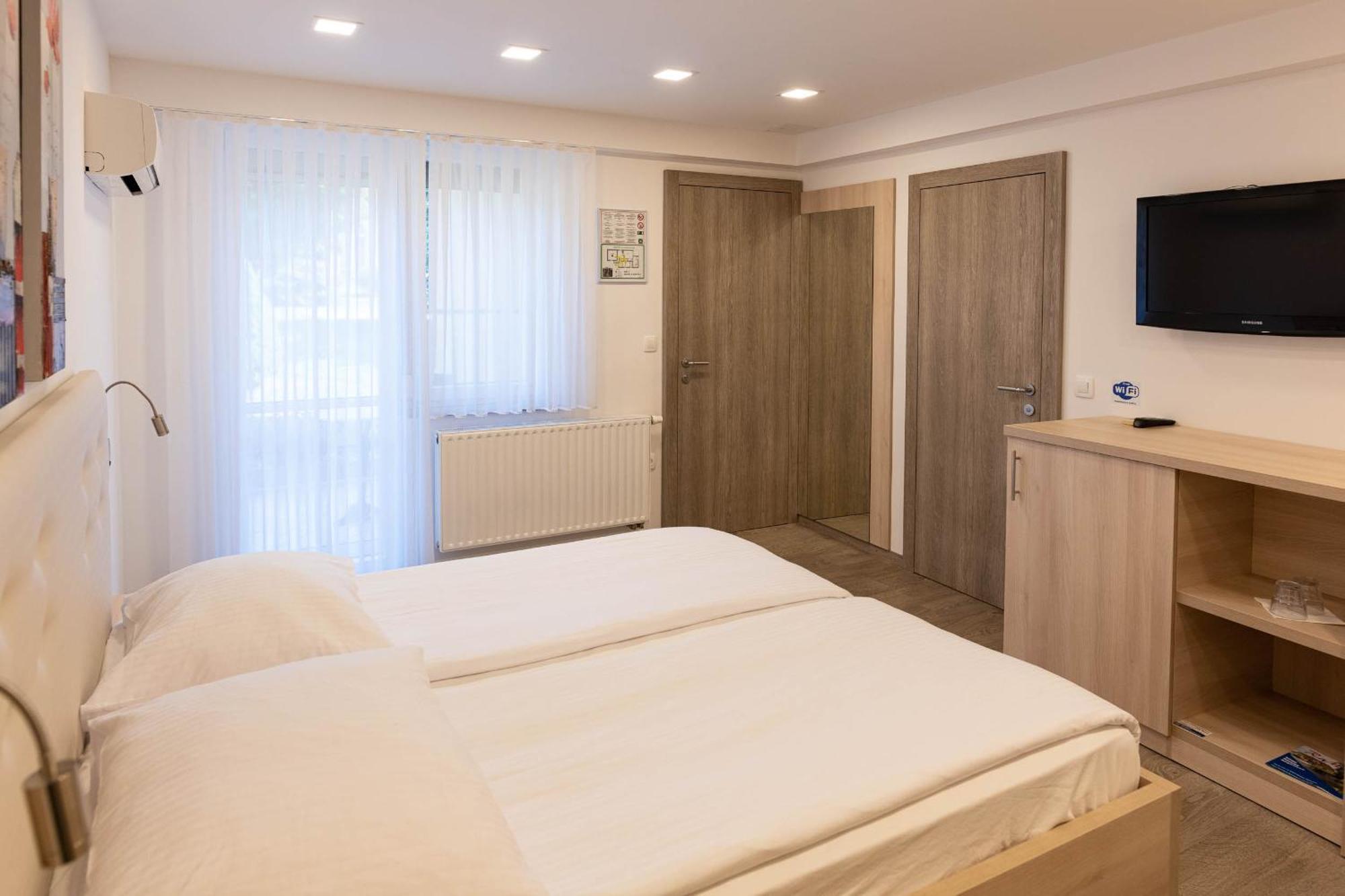 Apartmaji In Sobe Ramar Otel Straza Dış mekan fotoğraf