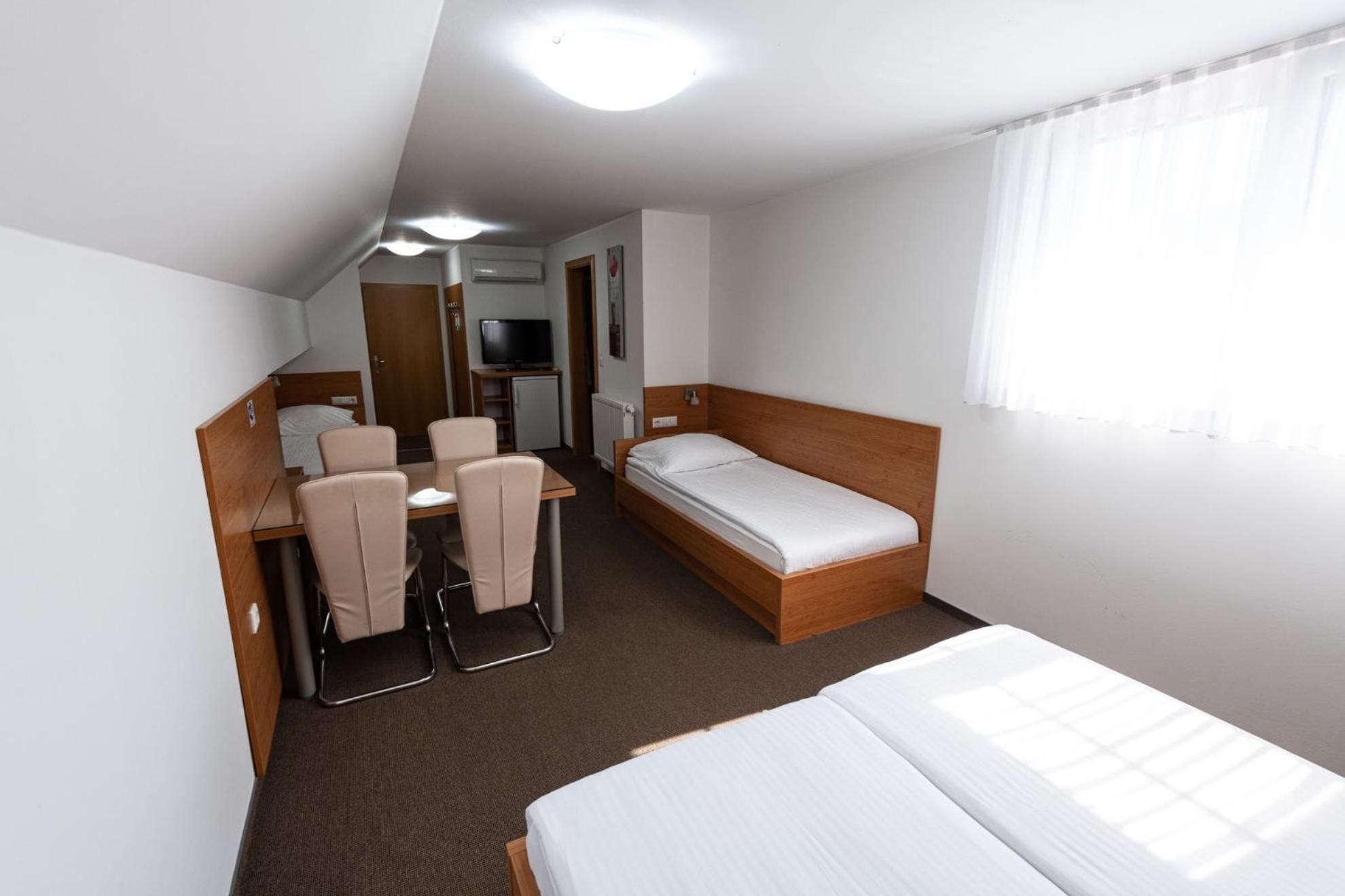 Apartmaji In Sobe Ramar Straza Dış mekan fotoğraf