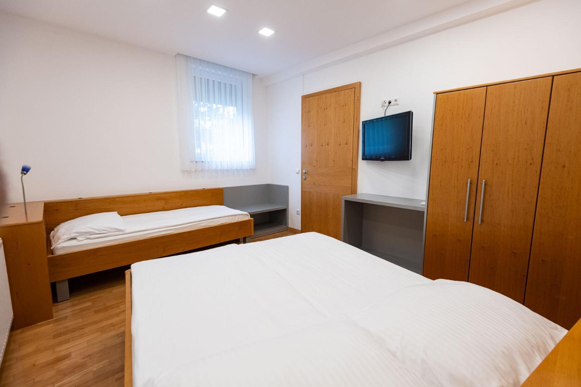 Apartmaji In Sobe Ramar Otel Straza Dış mekan fotoğraf